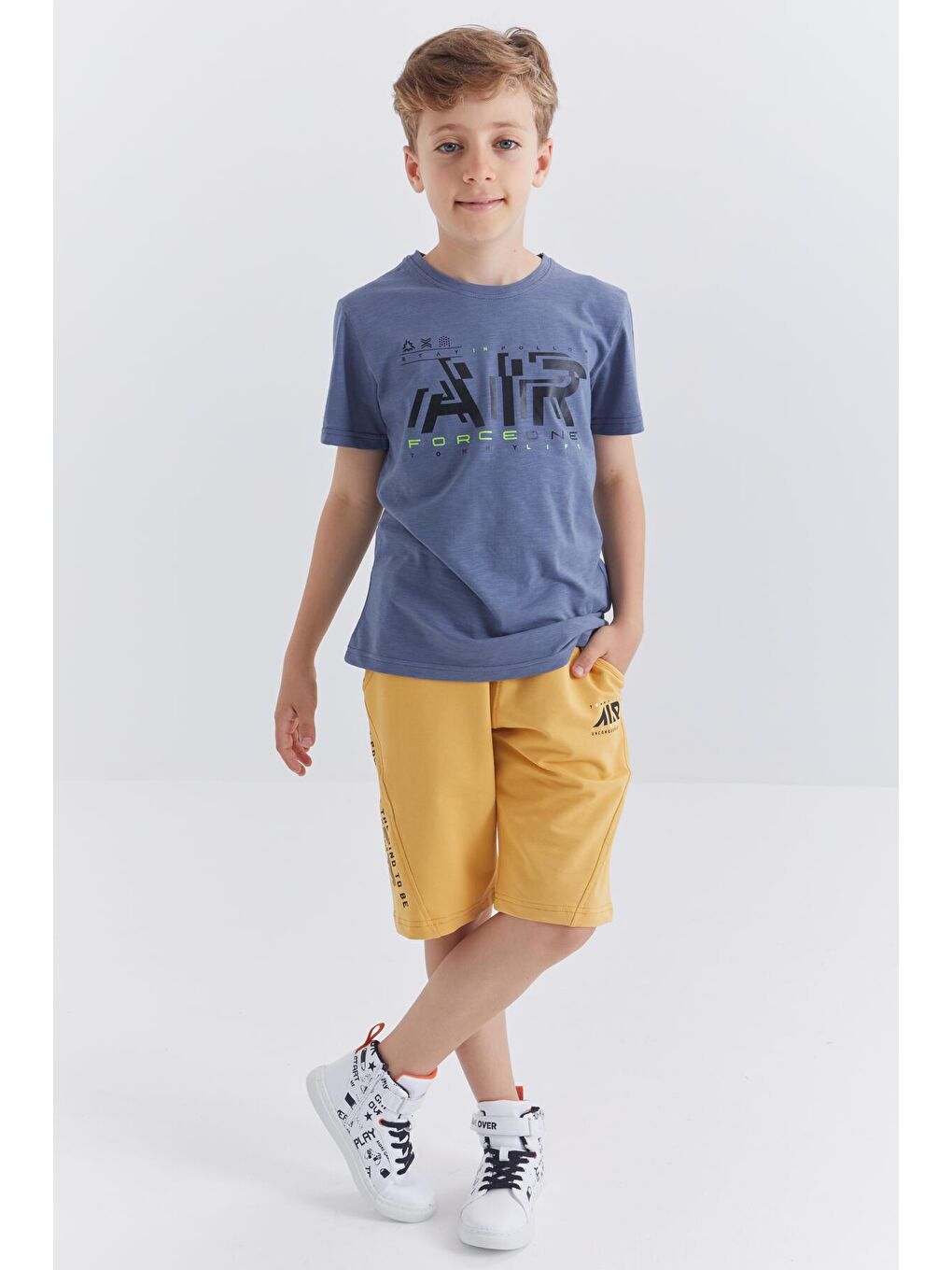 Petrol Air Baskılı O Yaka Kısa Kol Erkek Çocuk Tişört  - 10852-1