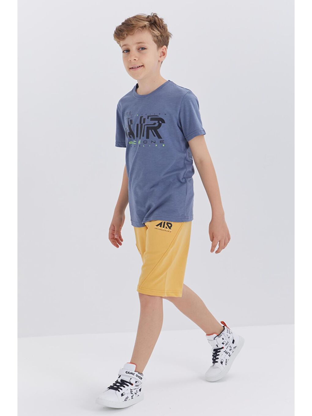 Petrol Air Baskılı O Yaka Kısa Kol Erkek Çocuk Tişört  - 10852-3