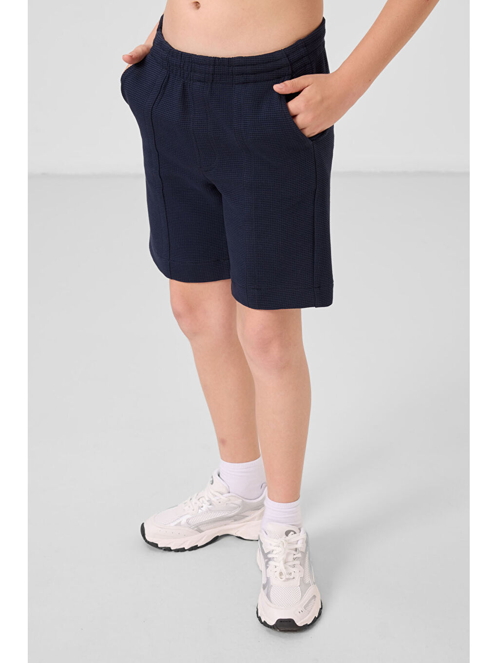 Lacivert Pamuklu Yumuşak Dokulu Standart Fit Basic Erkek Çocuk Şort - 11289-1