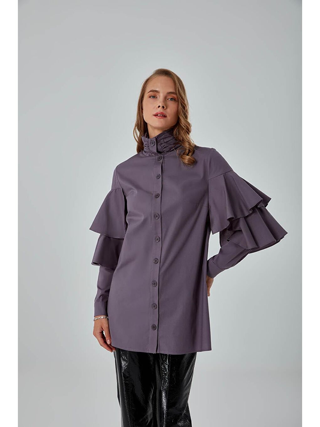 Fırfır Detaylı Gri Gömlek-1