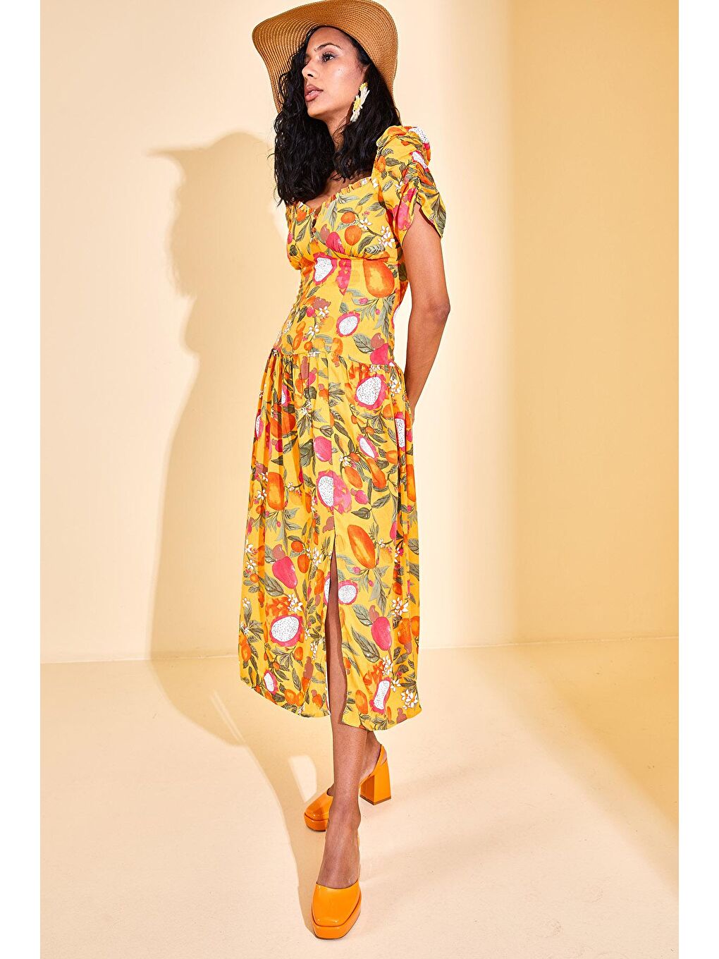 Turuncu Kalp Yaka Desenli Elbise 3KXK6-46871-11-2