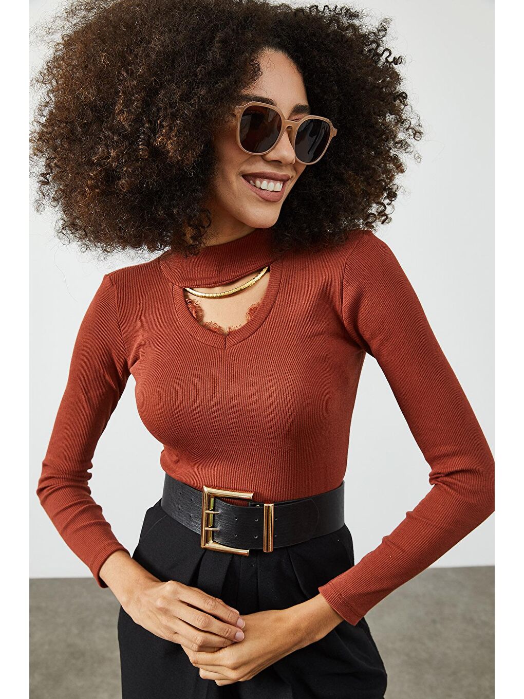 Kahverengi Kiremit Yarım Balıkçı Yaka Pencere Detaylı Kaşkorse Bluz 2KXK2-45855-16-1