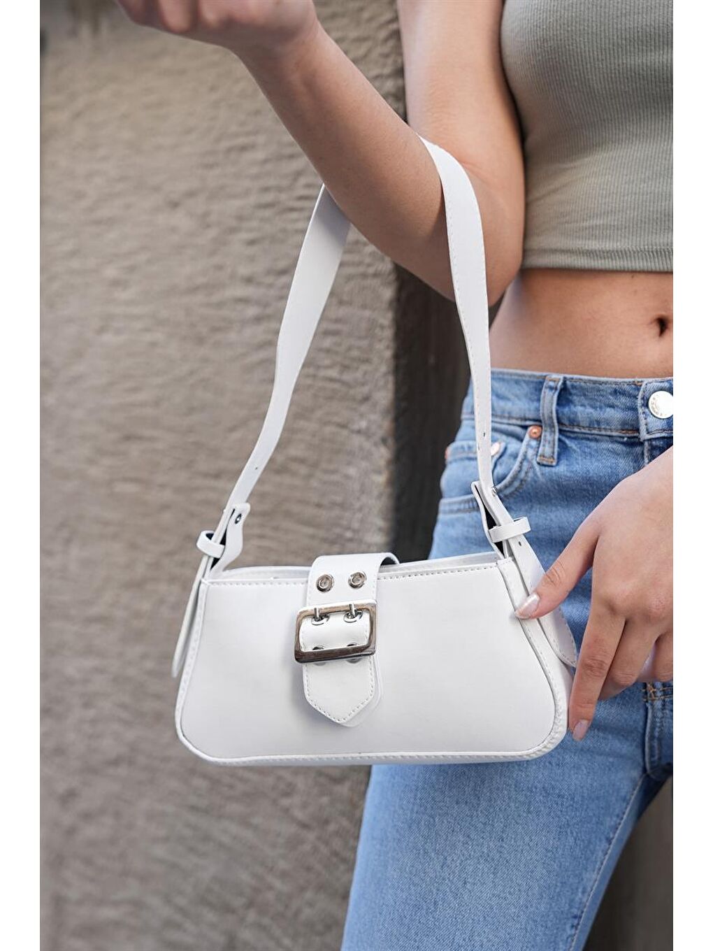 Toka Detaylı Kol Çantası Beyaz-2