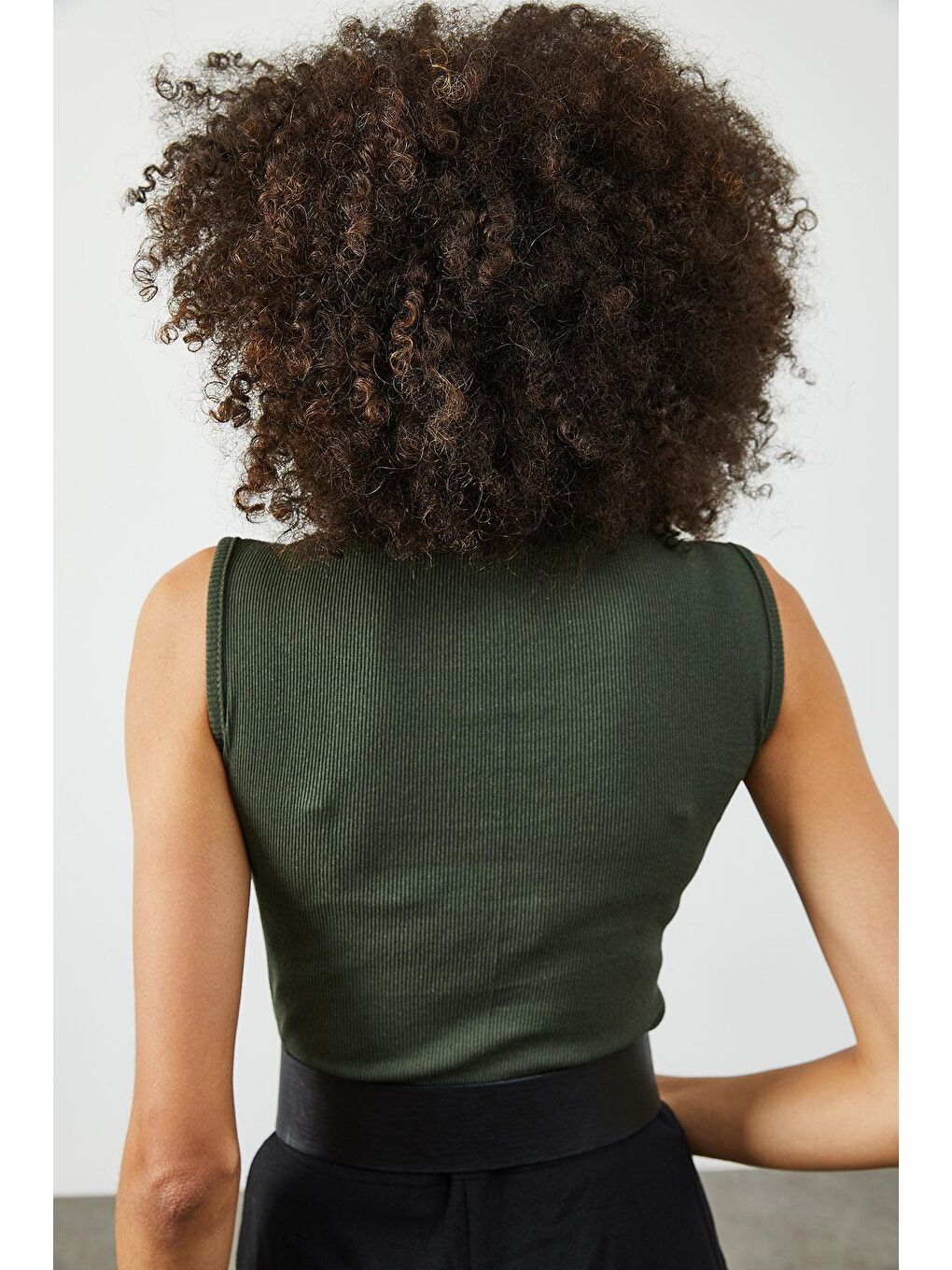 Haki Yarım Balıkçı Yaka Göğüs Detaylı Kaşkorse Bluz 2KXK2-45854-09-4