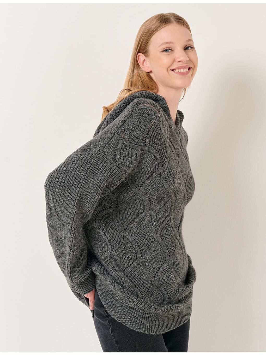 Antrasit Uzun Kollu Kapüşonlu Triko Kazak-2