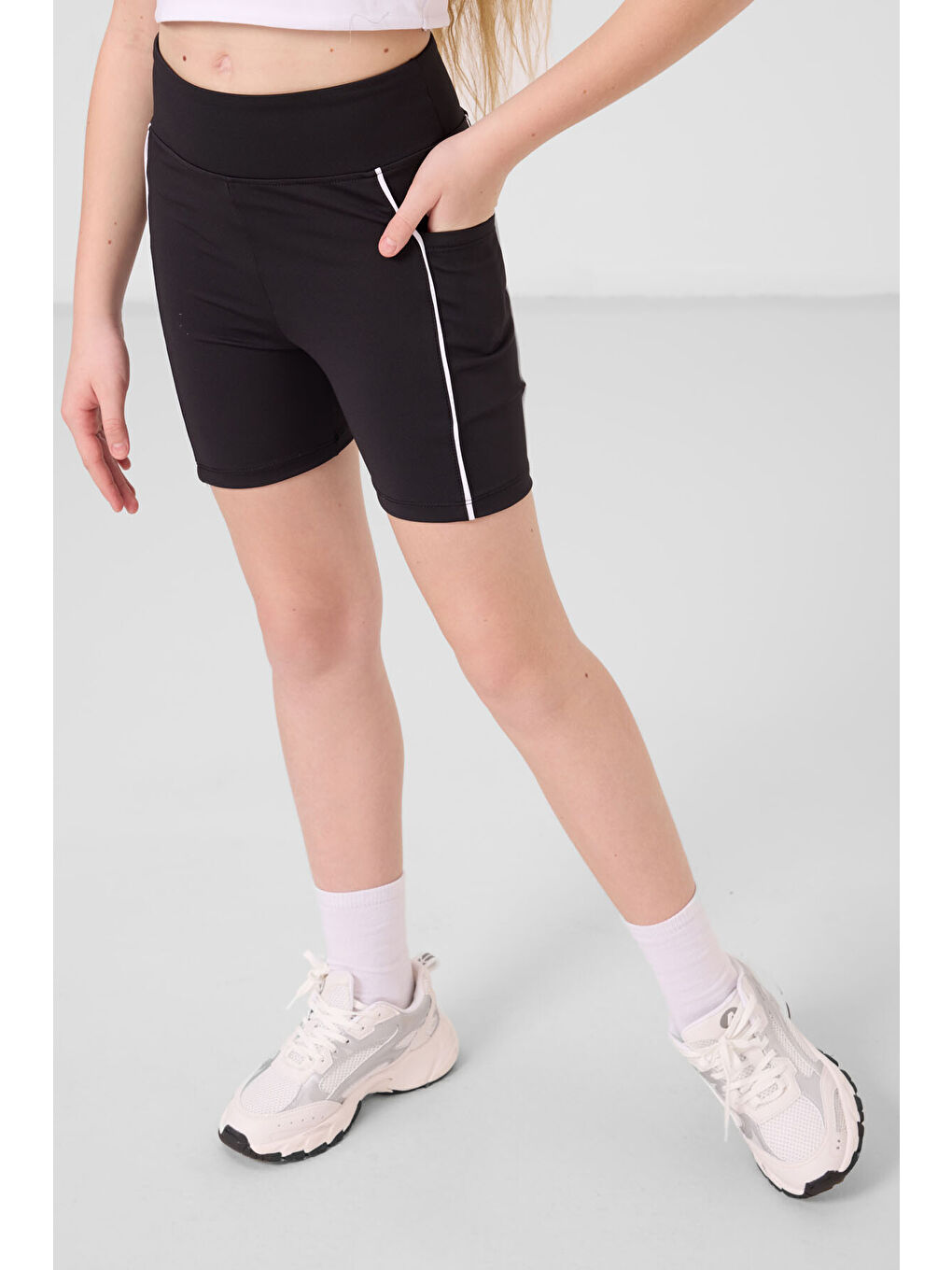 Siyah Esnek Standart Fit Basic Performans Kız Çocuk Tayt - 75189-2