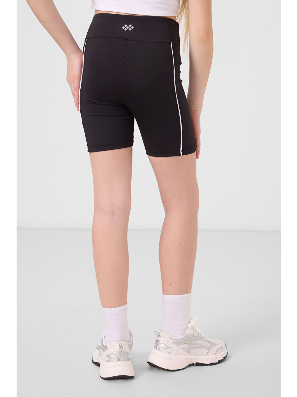 Siyah Esnek Standart Fit Basic Performans Kız Çocuk Tayt - 75189-4