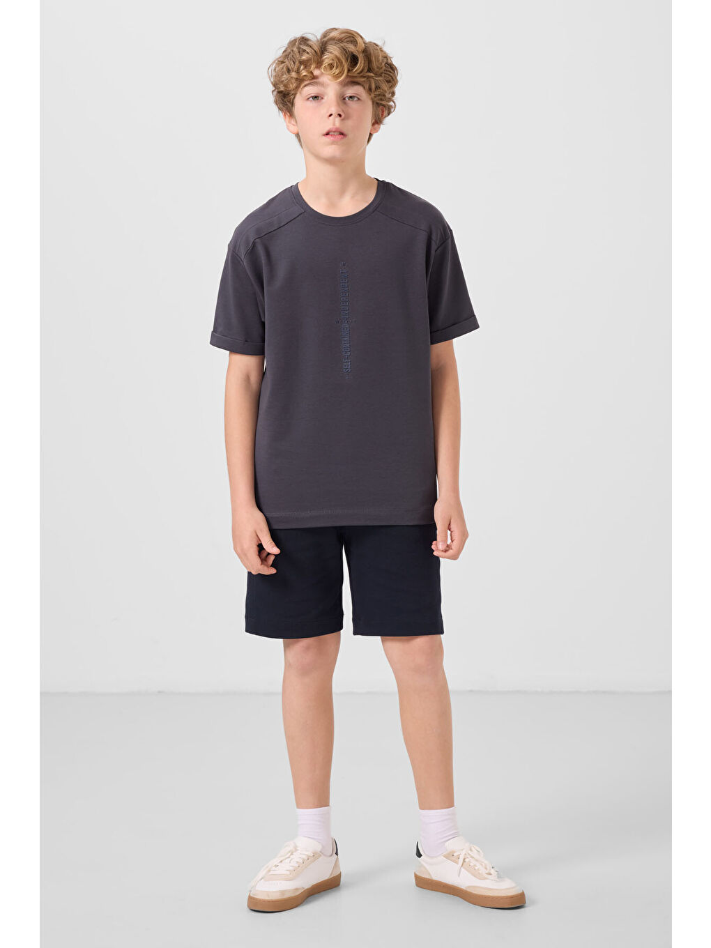 Antrasit Pamuklu Yumuşak Dokulu Oversize Baskılı Erkek Çocuk T-Shirt - 11301-1