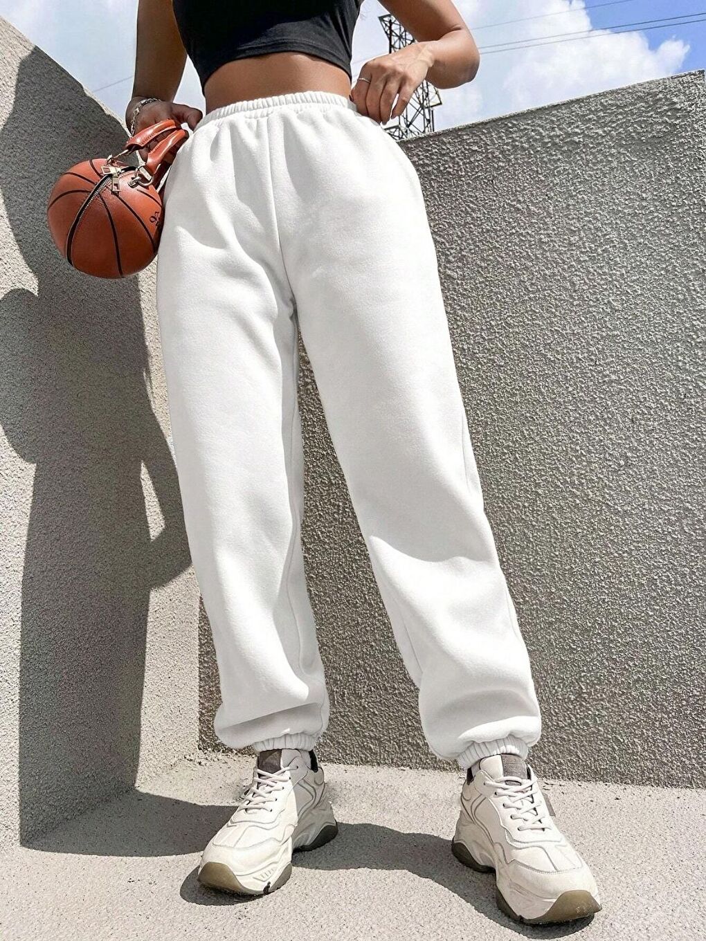 Kadın Beyaz Lastik Paçalı Eşofman Altı