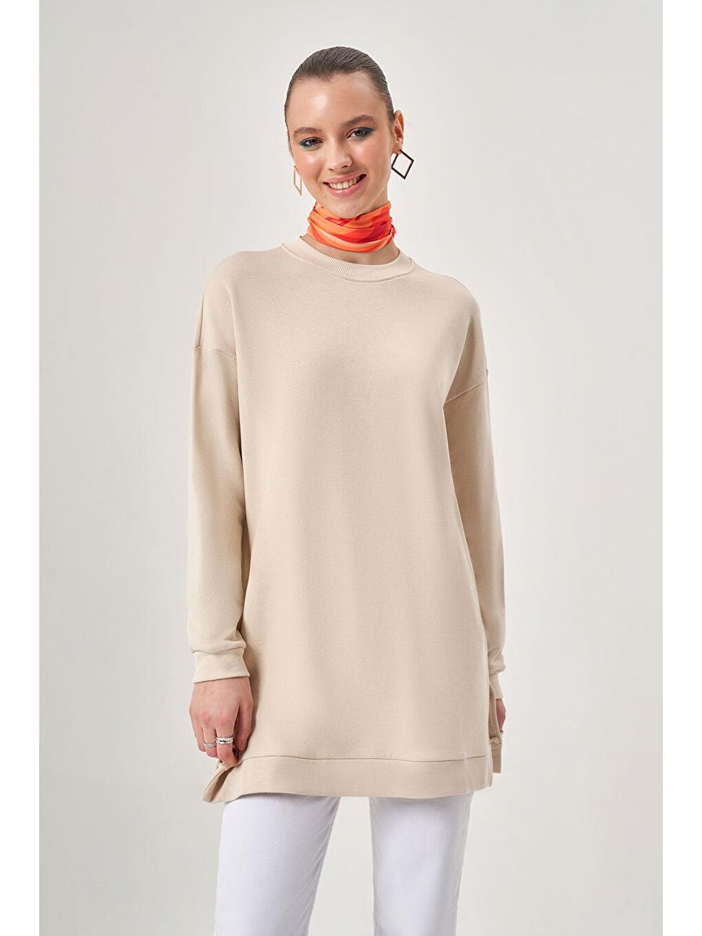 Mizalle Ekru Basic Örme Ekru Sweatshirt