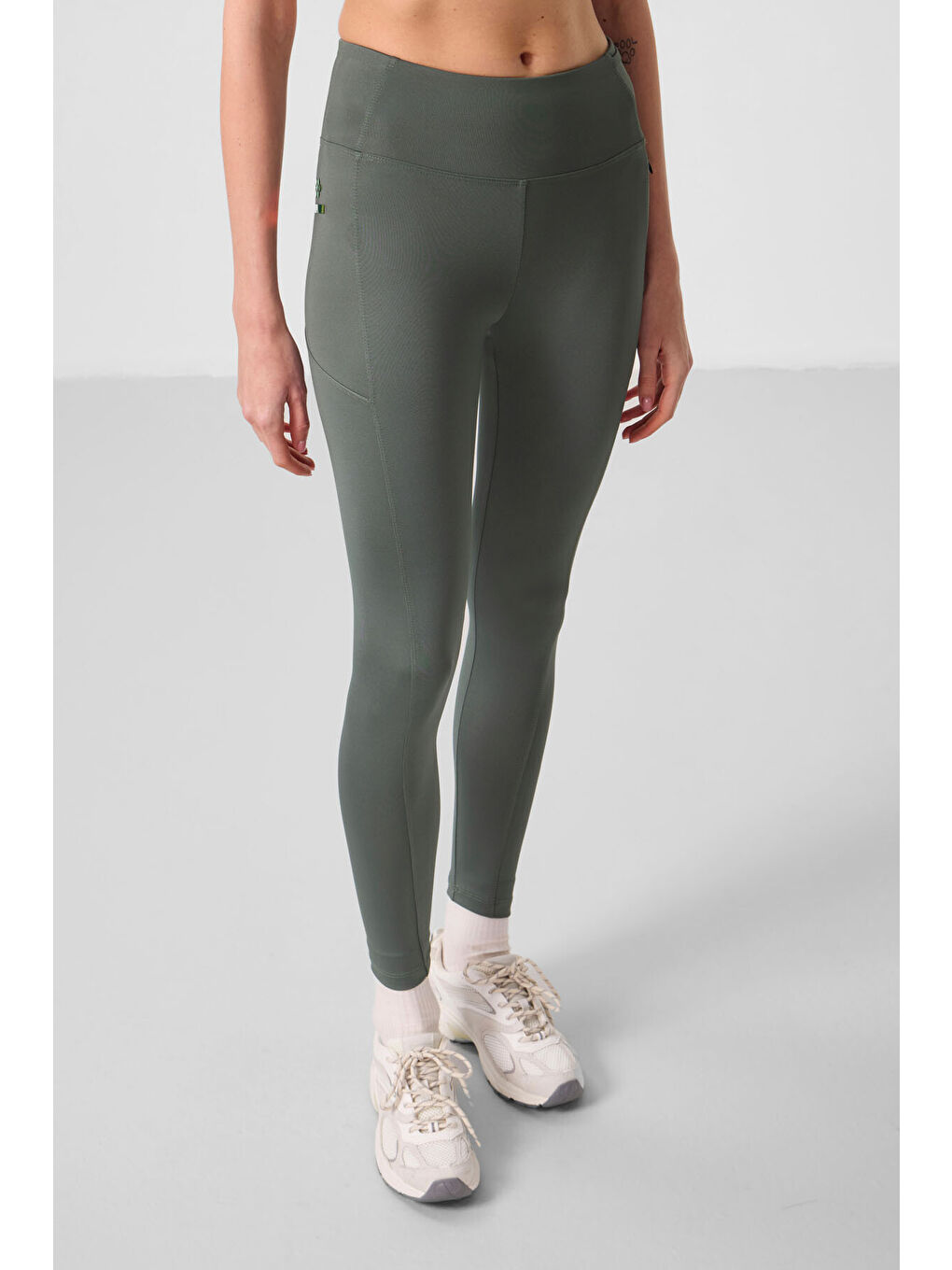 Haki Polyester Esnek Standart Fit Performans Kadın Tayt - 94667-3