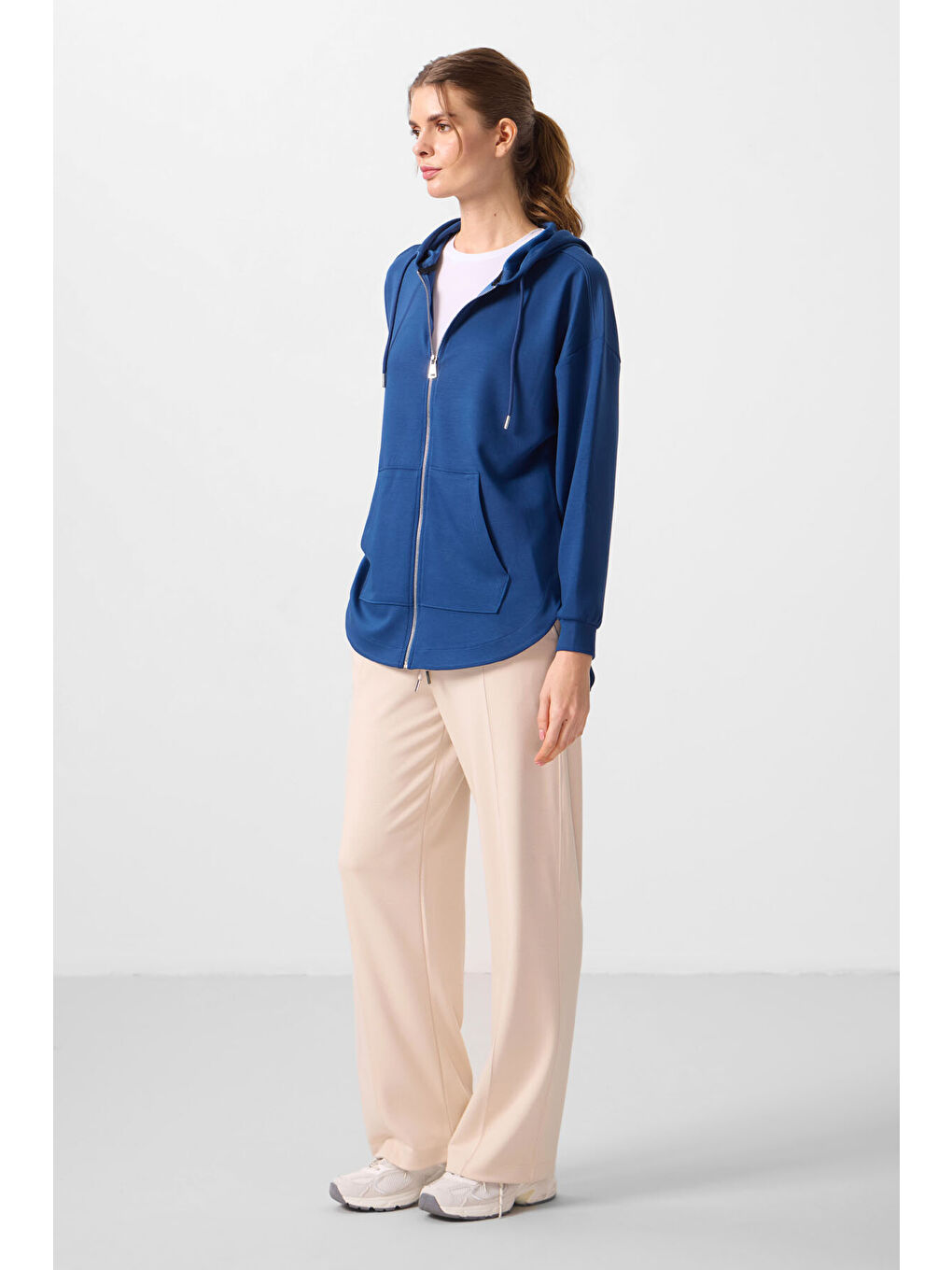 Mavi Parlament Yumuşak Dokulu Kapüşonlu Oversize Kadın Tunik Sweatshirt   97302-3