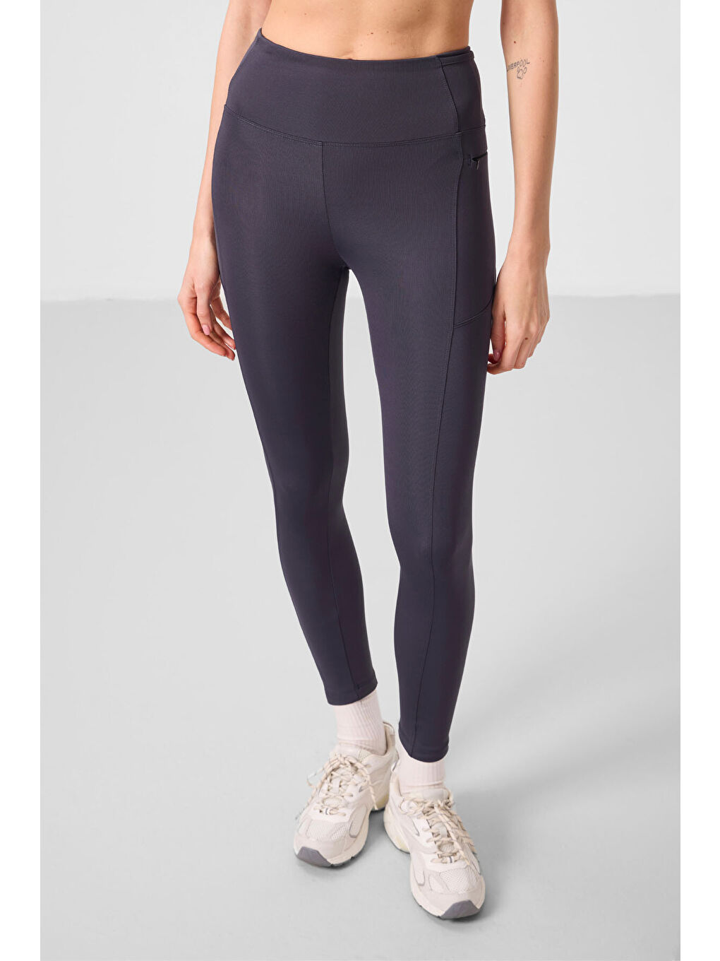 Antrasit Polyester Esnek Standart Fit Performans Kadın Tayt - 94667-1