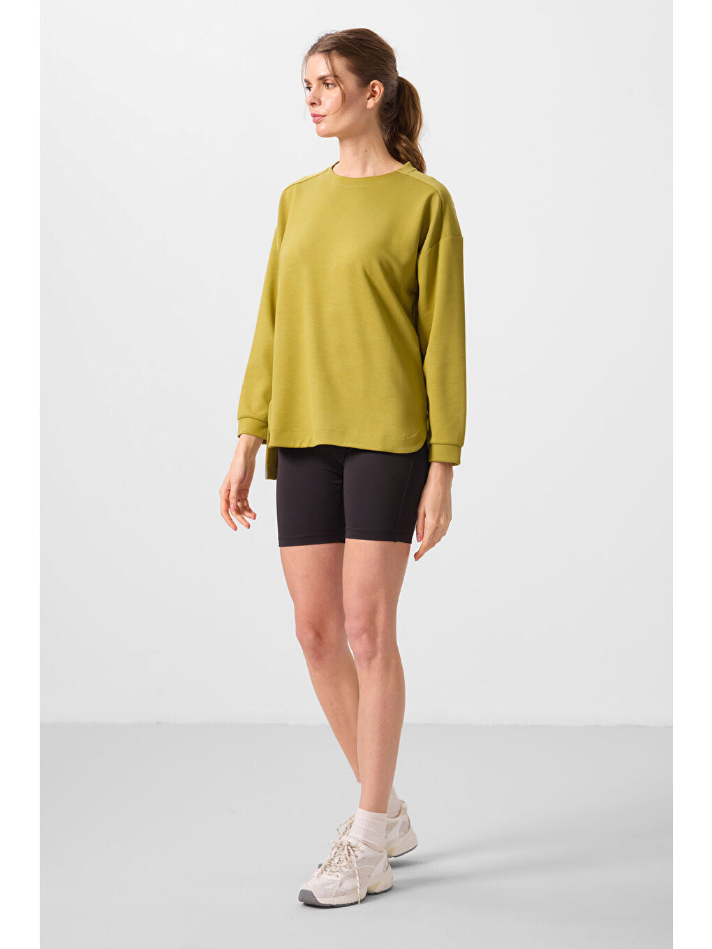 Sarı Koyu Hardal Yumuşak Dokulu O Yaka Rahat Form Kadın Tunik Sweatshirt - 97305-1