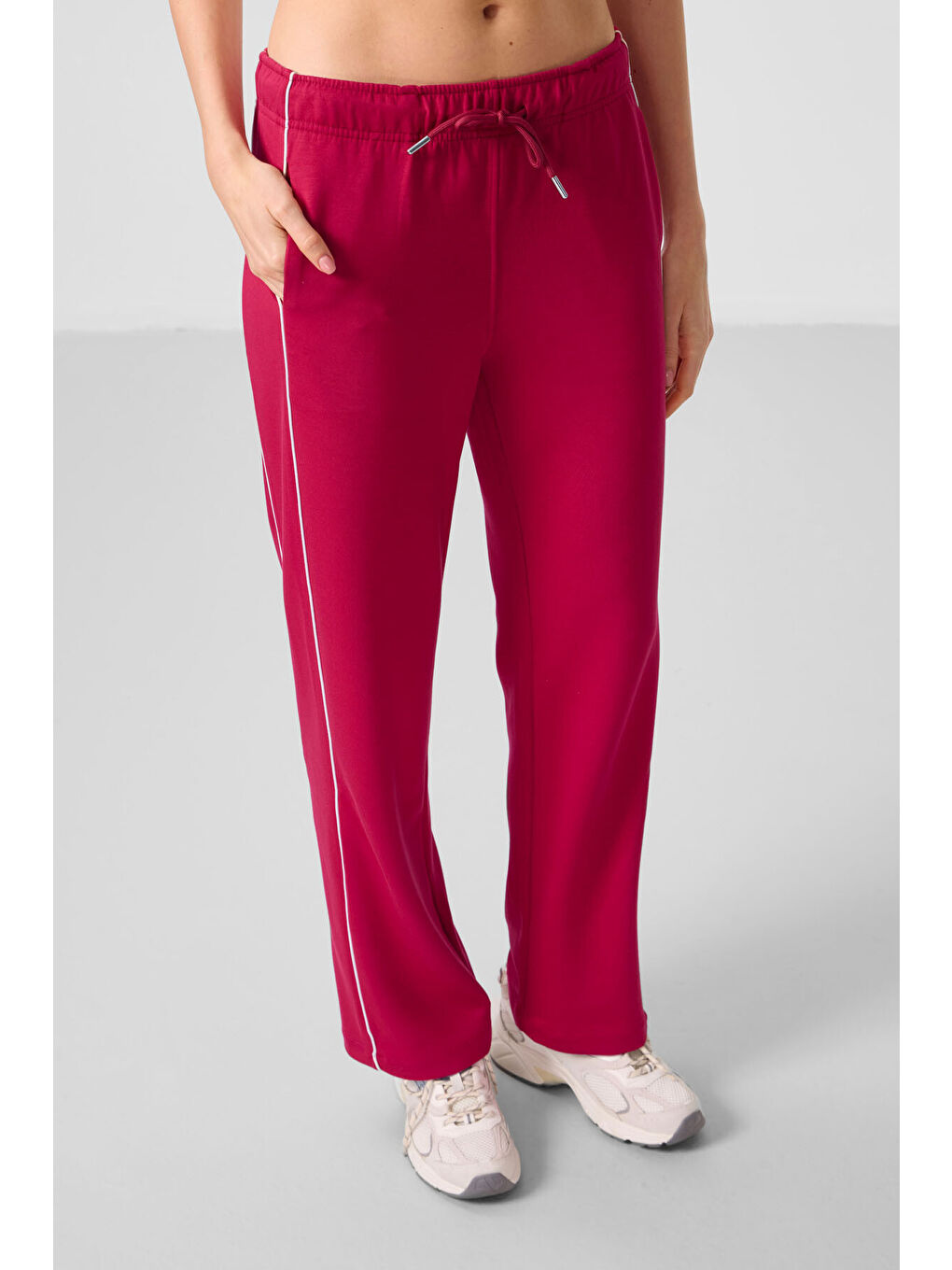 Viva Kırmızı Yumuşak Dokulu Yan Panel Detaylı Geniş Paça Kadın Palazzo Pantolon - 94669-1