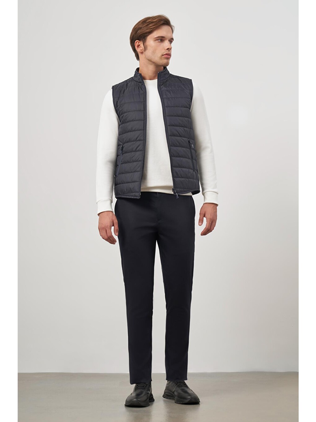 Koyu Lacivert Kapitone Dik Yaka Düz Garnisiz-biyesiz Slim Fit Yelek 1009245150-1