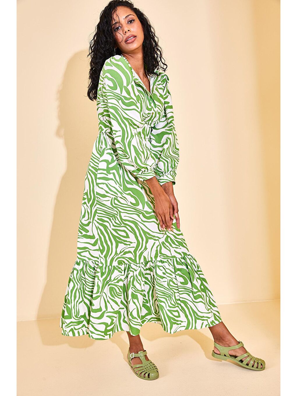 Yeşil Eteği Fırfırlı Desenli Maxi Elbise 3KXK6-46862-08