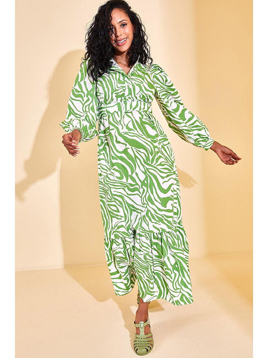 Yeşil Eteği Fırfırlı Desenli Maxi Elbise 3KXK6-46862-08-2