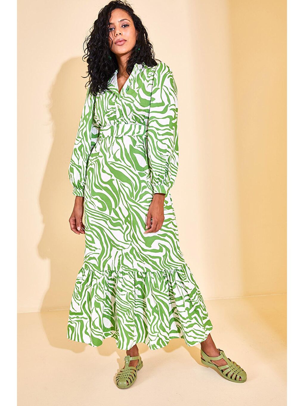 Yeşil Eteği Fırfırlı Desenli Maxi Elbise 3KXK6-46862-08-4