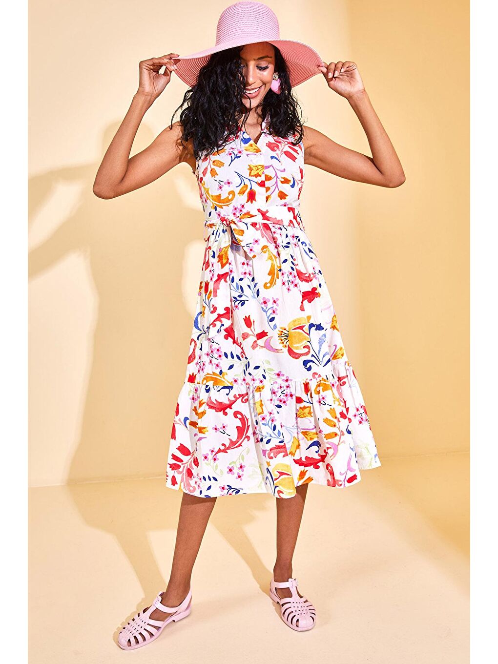 Beyaz Polo Yaka Çiçek Desenli Elbise 3KXK6-46679-01-1