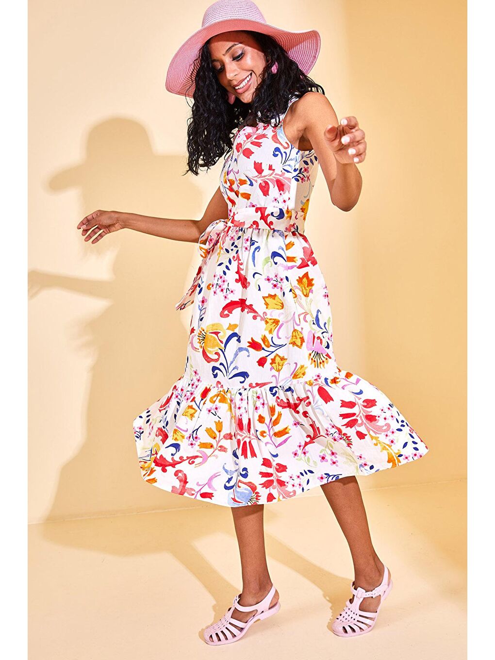 Beyaz Polo Yaka Çiçek Desenli Elbise 3KXK6-46679-01-3