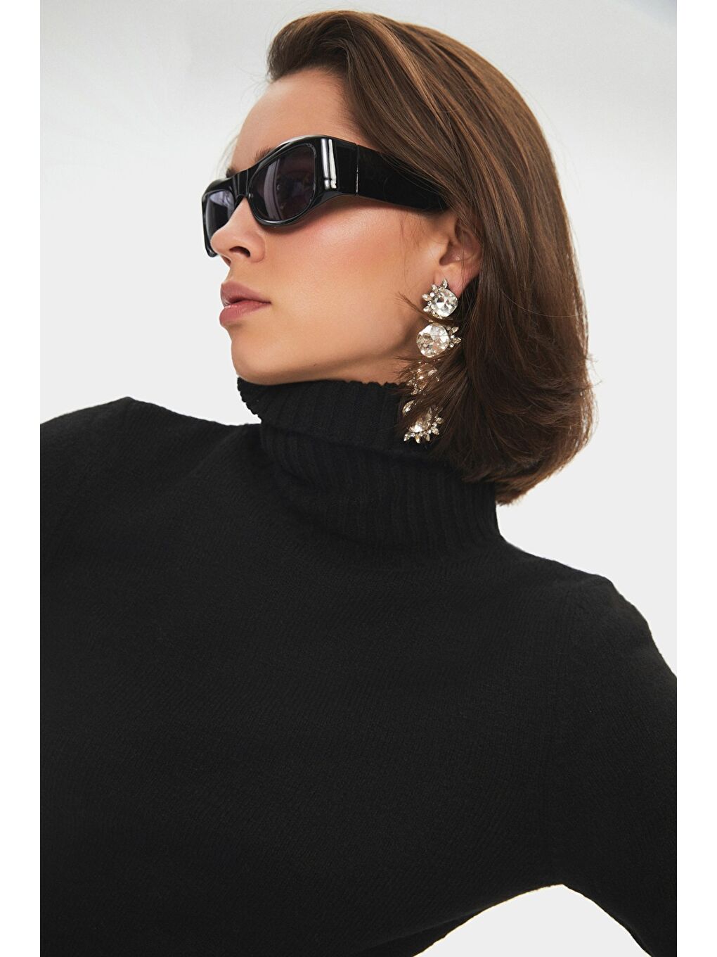 Siyah Basic Boğazlı Kazak-3