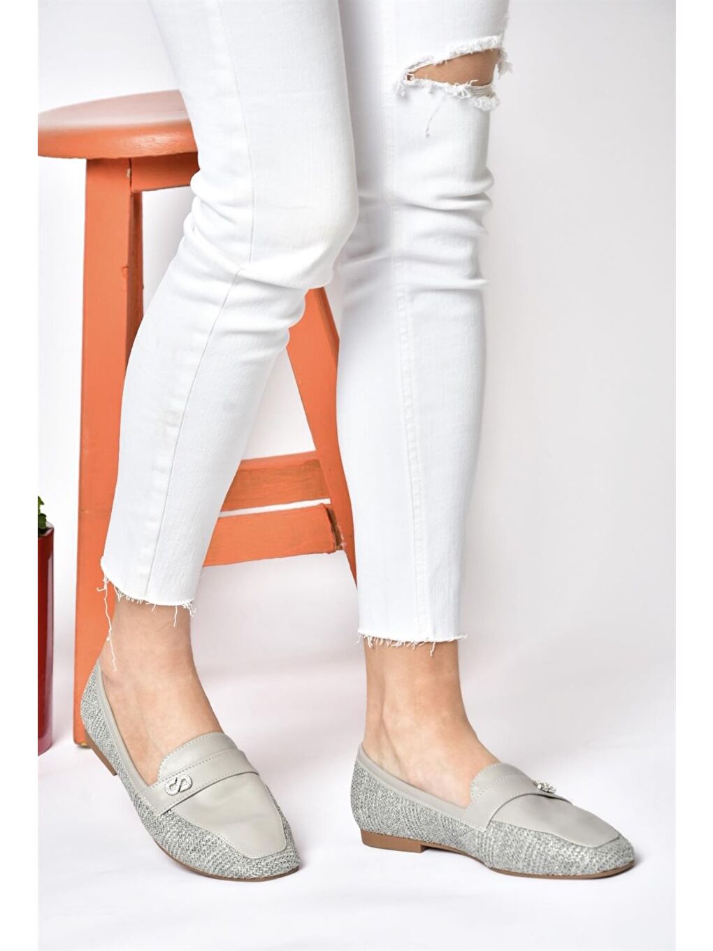 P820940209 Gri Düz Tabanlı Günlük Kadın Babet-1