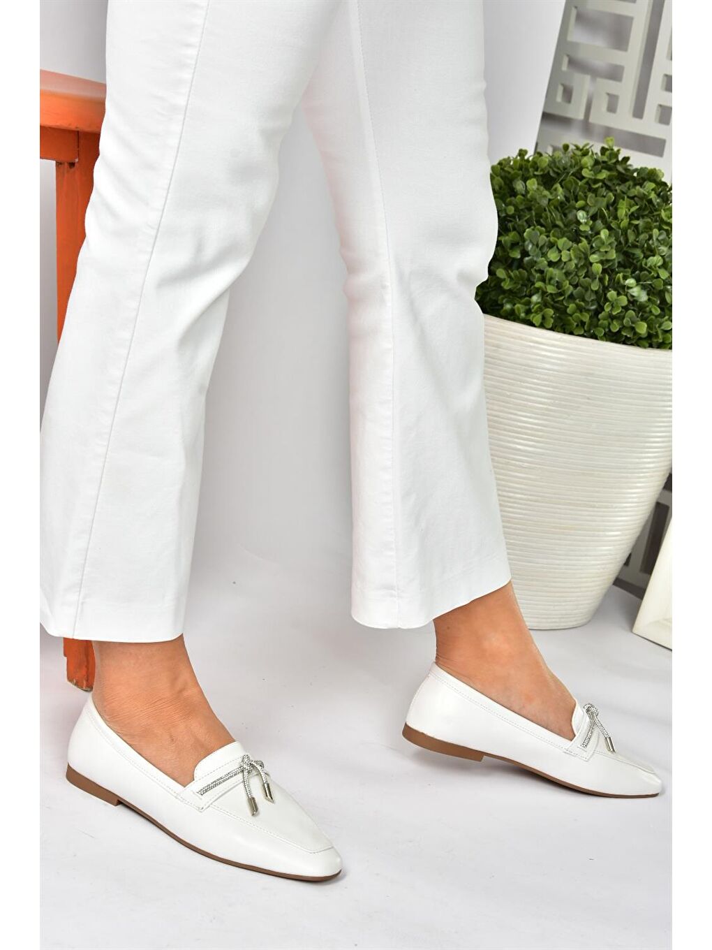 Beyaz Taşlı Günlük Kadın Babet P820840009-3