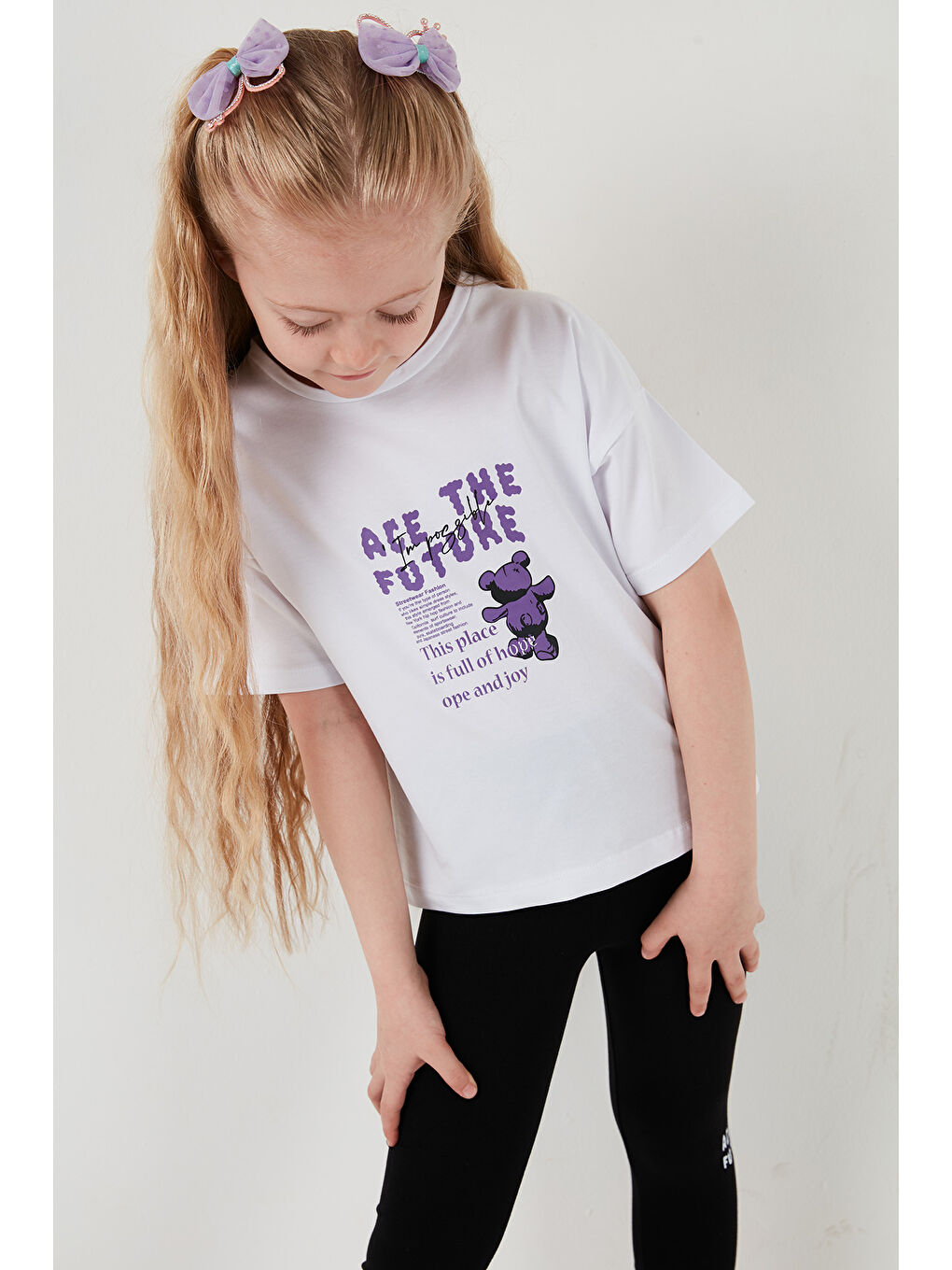 Beyaz Pamuklu Bisiklet Yaka Kısa Kollu Taytlı Alt-Üst Kız Çocuk Takım 6212003-6