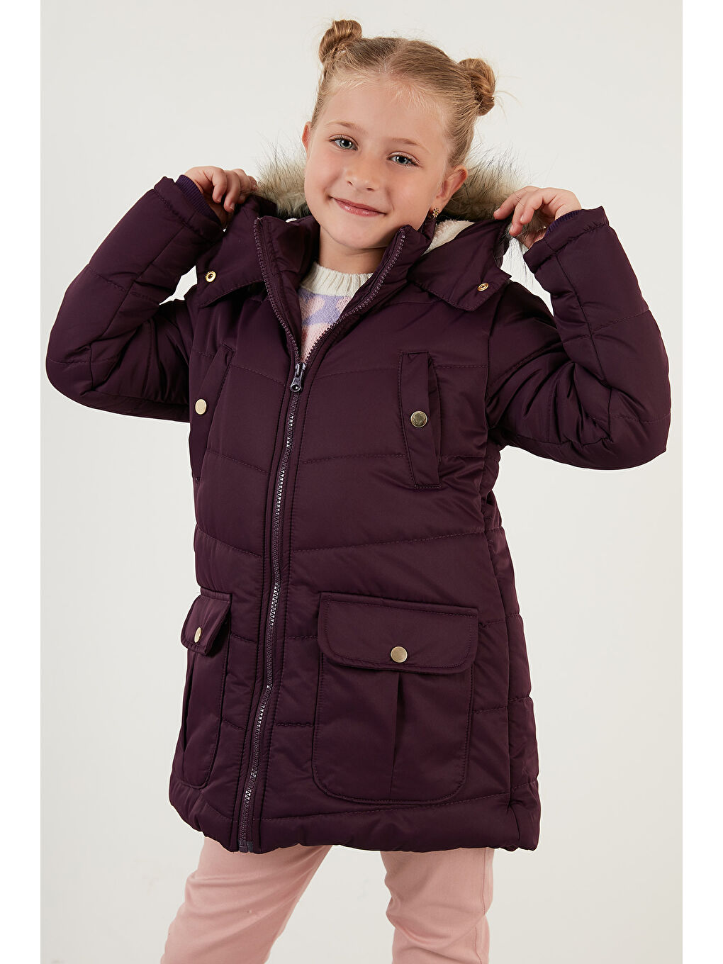 Mor Yakası Suni Kürklü İçi Pelüş Astarlı Kapüşonlu Cepli Kız Çocuk Mont 6034040-8