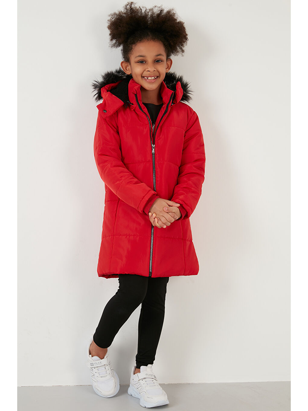 Kırmızı Yakası Suni Kürklü İçi Pelüş Astarlı Çıkarılabilir Kapüşonlu Kız Çocuk Mont 5760043-7