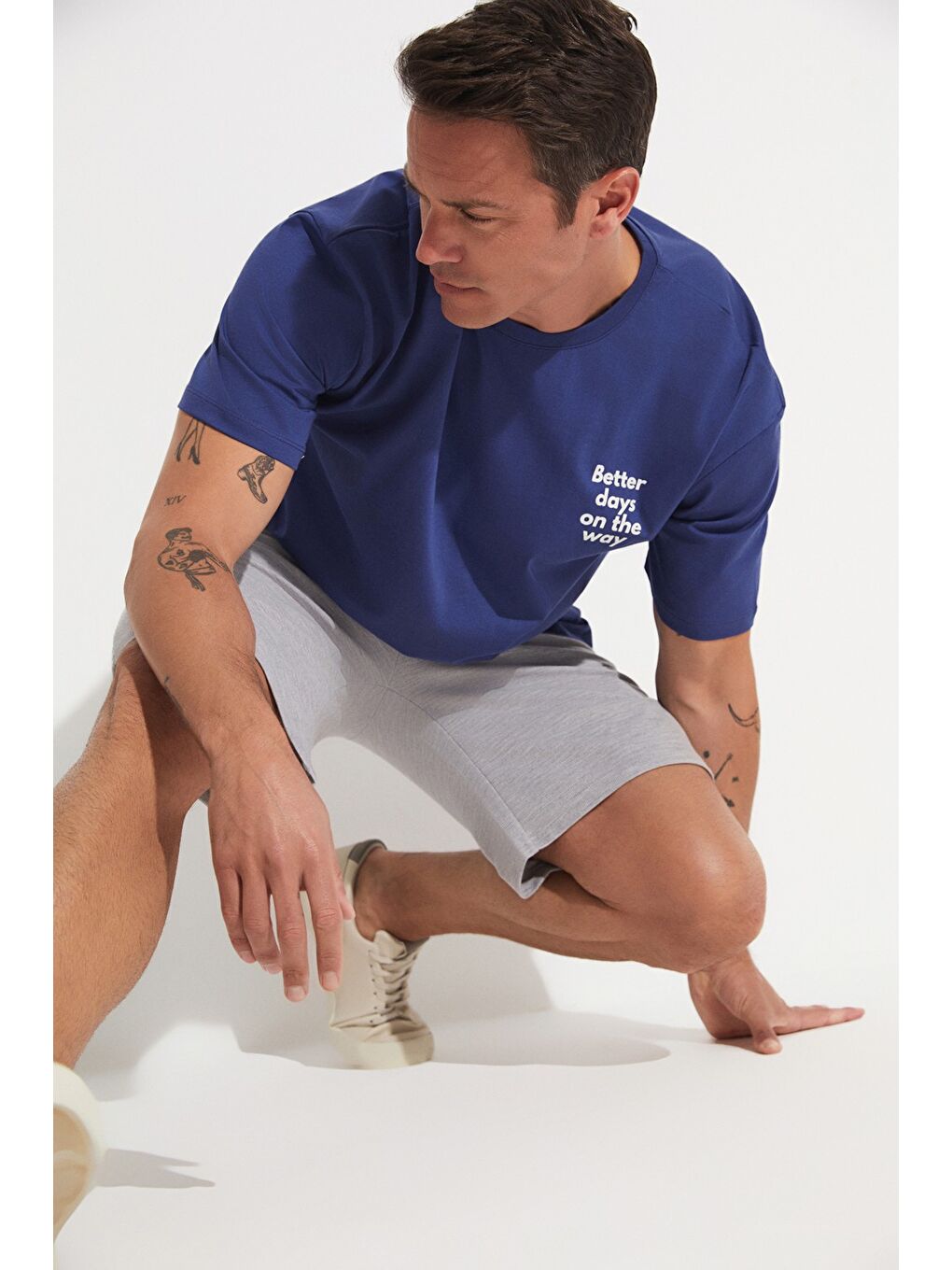 Gri Erkek Regular Fit Örme Pike Kumaş Şort-4