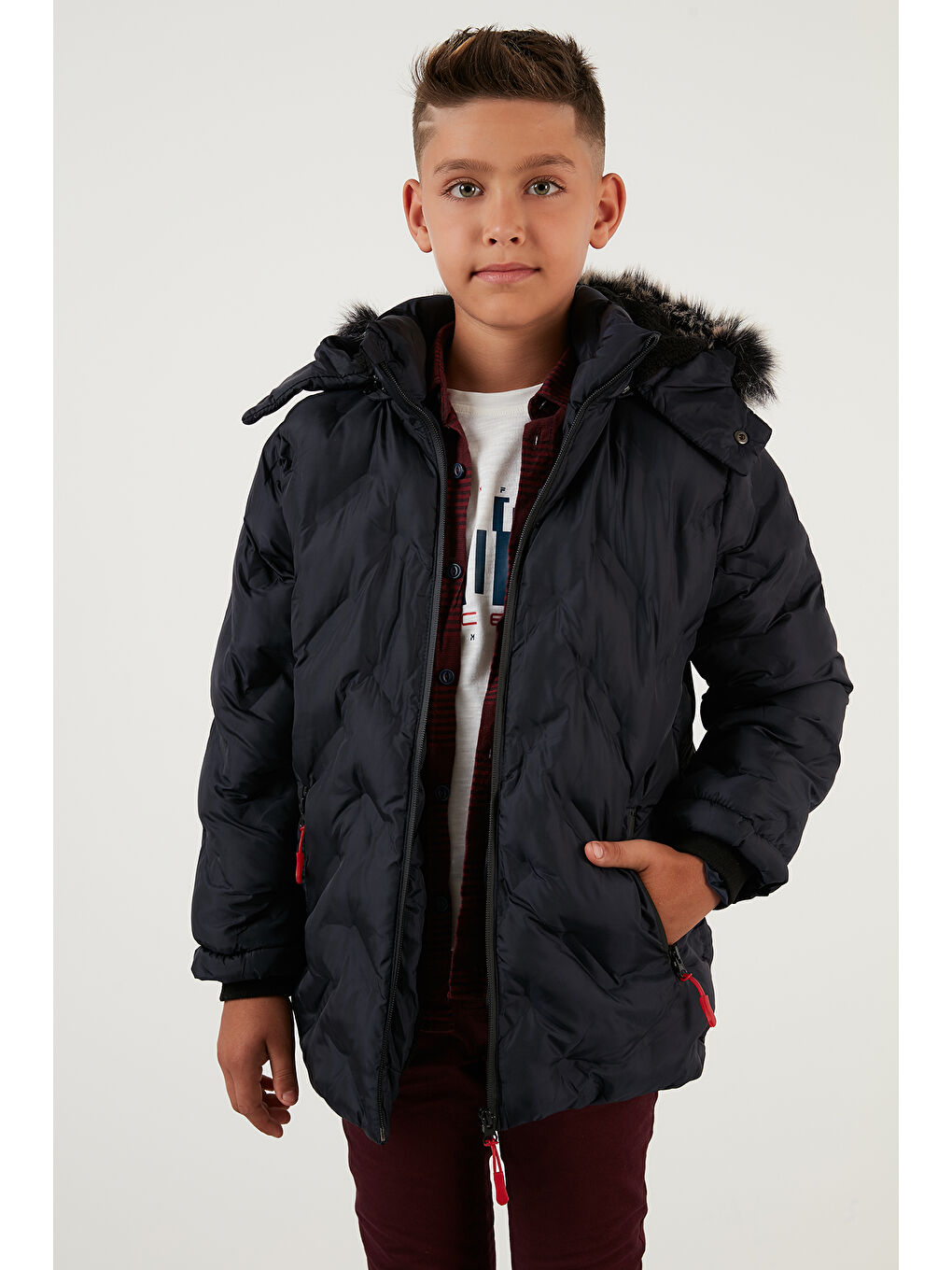 Lacivert İçi Pelüş Astarlı Çıkarılabilir Kapüşonlu Erkek Çocuk Mont 5760013-6