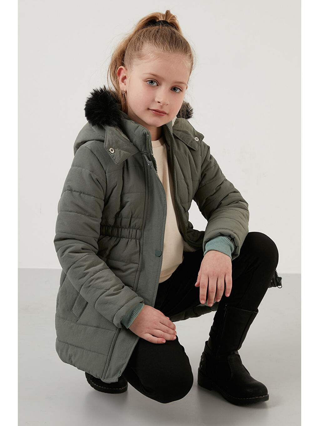 Yeşil Yakası Suni Kürklü Pelüş Astarlı Kapüşonlu Cepli Kız Çocuk Mont 6035030-7