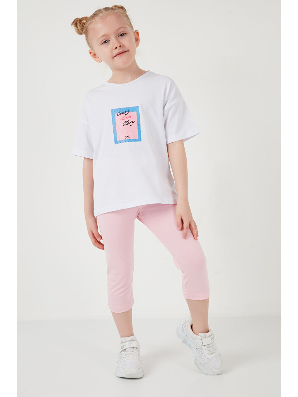 Beyaz Pamuklu Bisiklet Yaka Kısa Kollu Taytlı Alt-Üst Kız Çocuk Takım 6212005-6