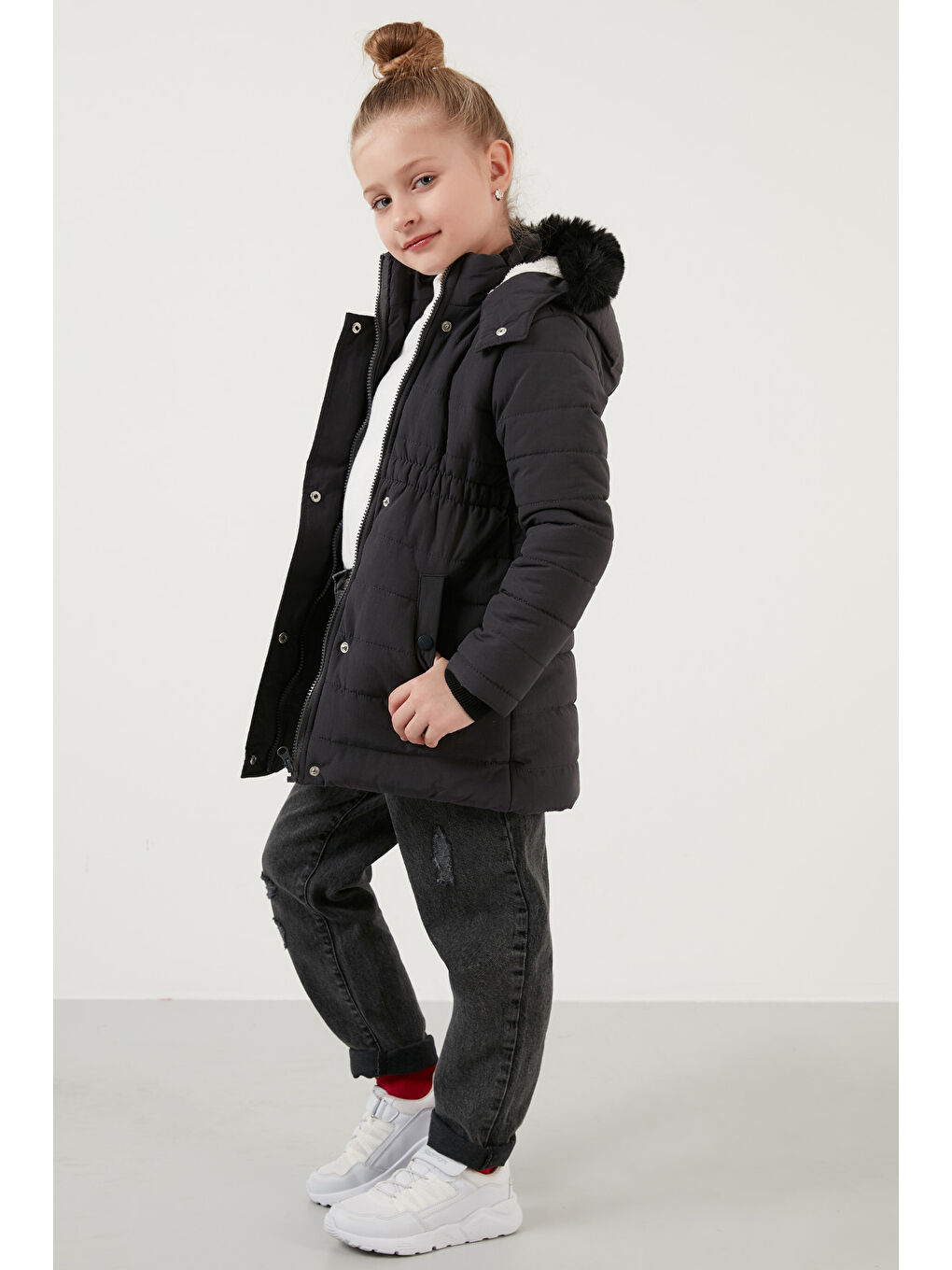 Antrasit Yakası Suni Kürklü Pelüş Astarlı Kapüşonlu Cepli Kız Çocuk Mont 6035030-6