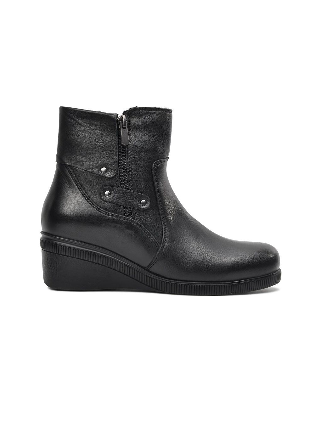 Siyah Fermuarlı Hakiki Deri Kadın Bot 8611