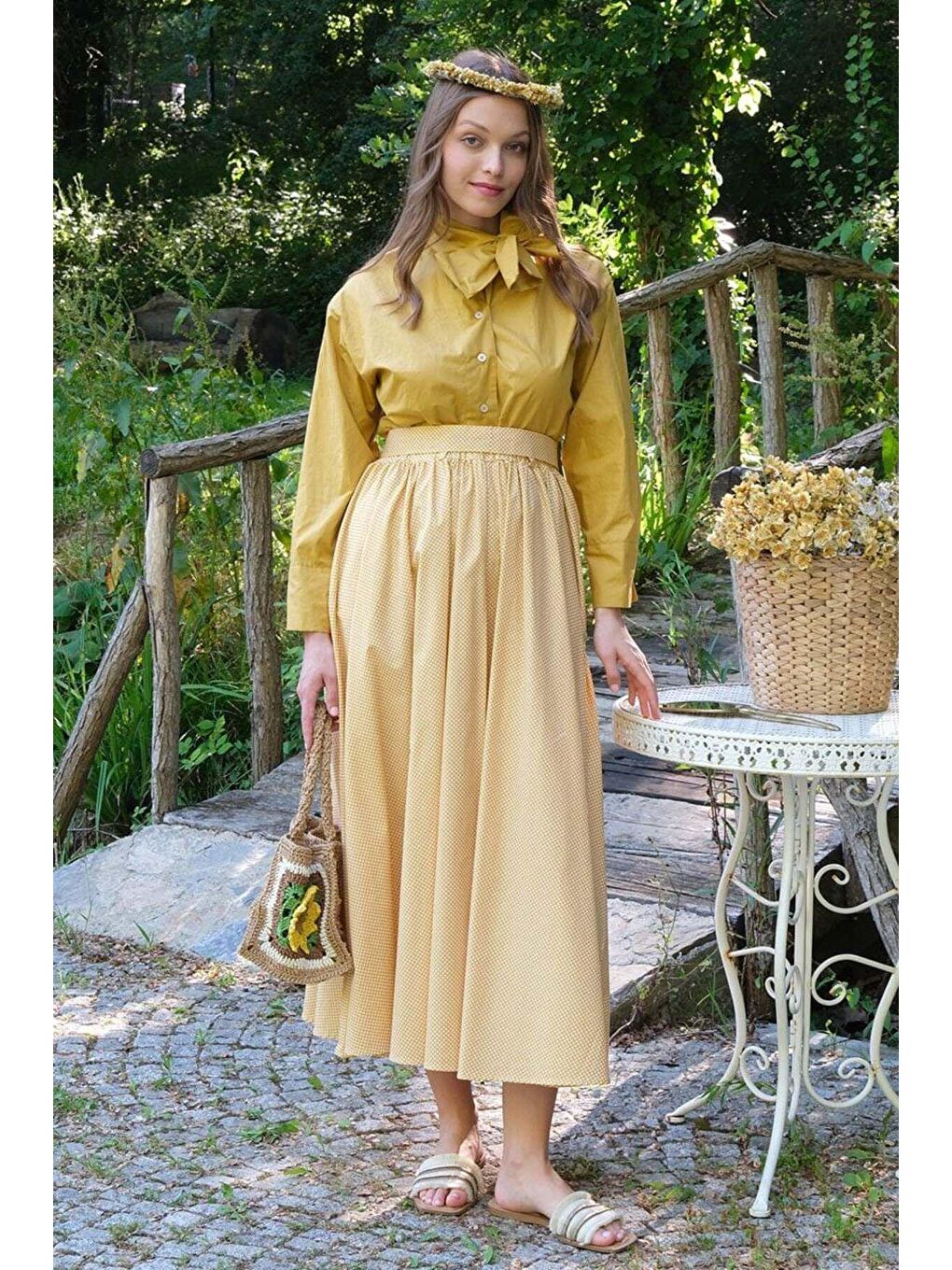 Sarı Hardal Yakası Fiyonklu Gömlek-4