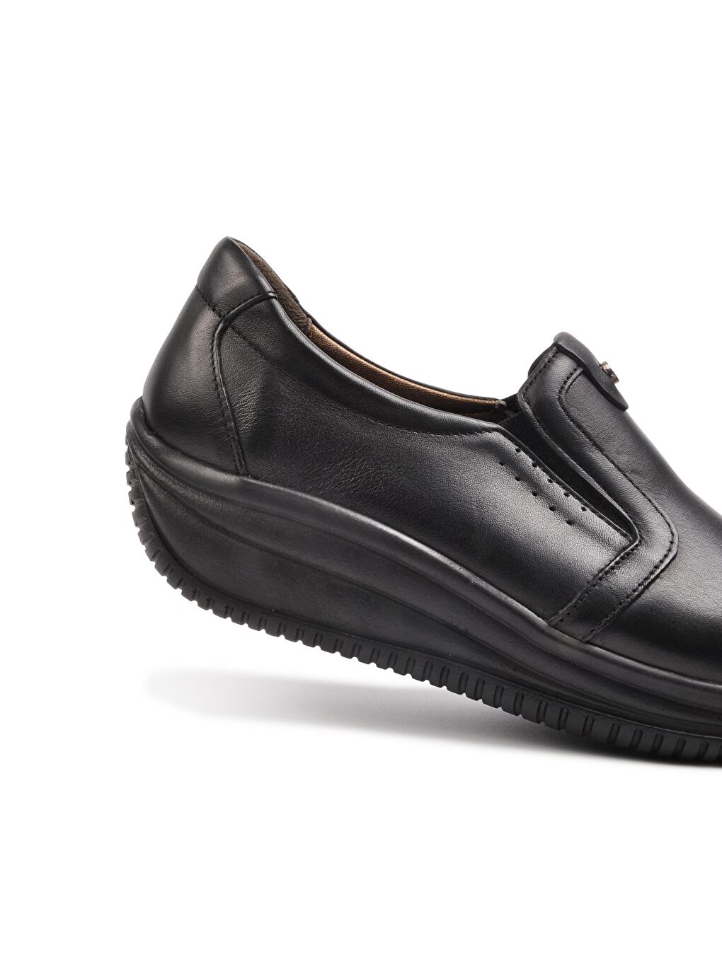 Siyah Hakiki Deri Kadın Klasik Ayakkabı 8628-1