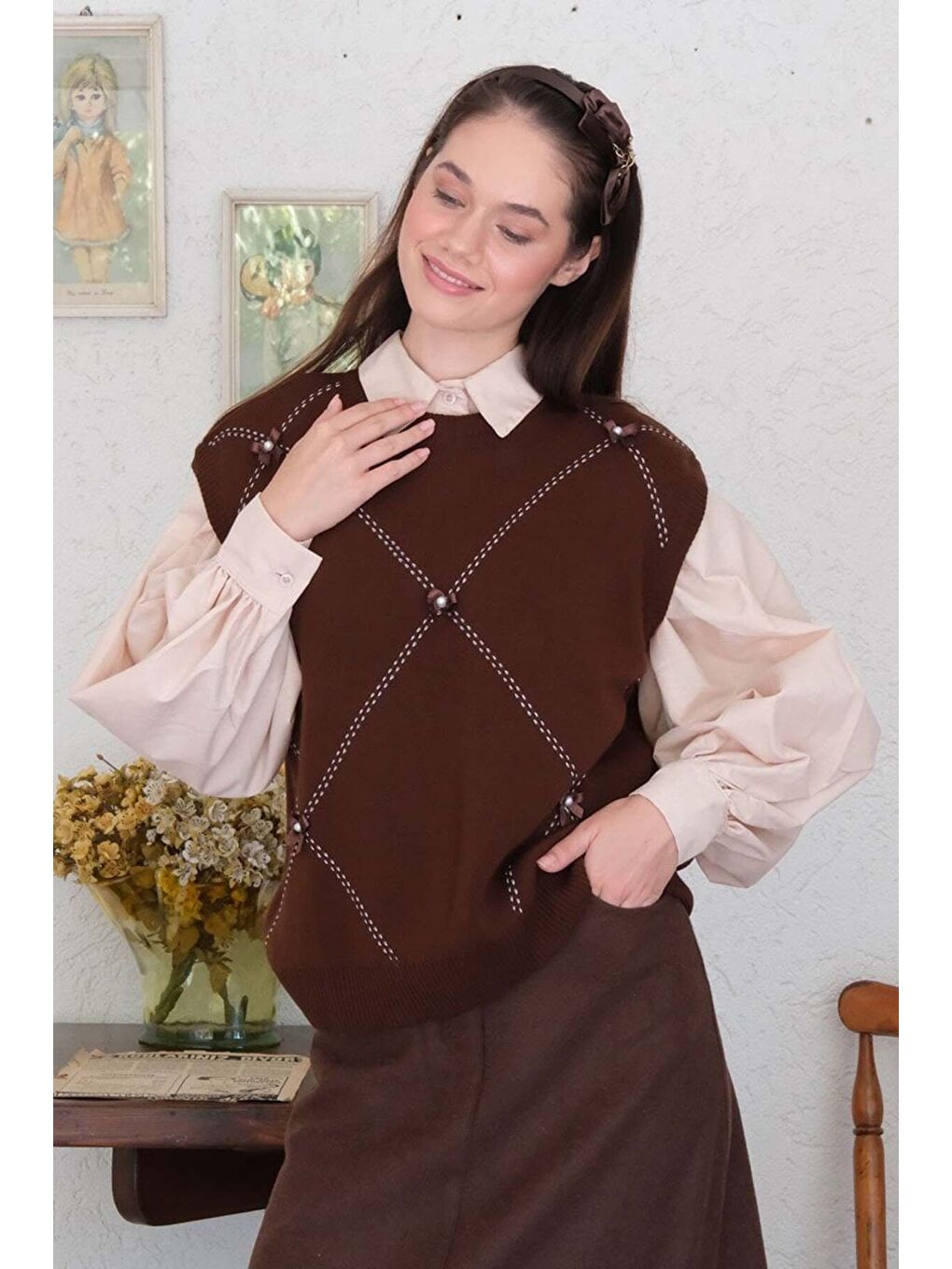 Kahverengi Acı Kahve Fiyonk İşlemeli Süveter-1