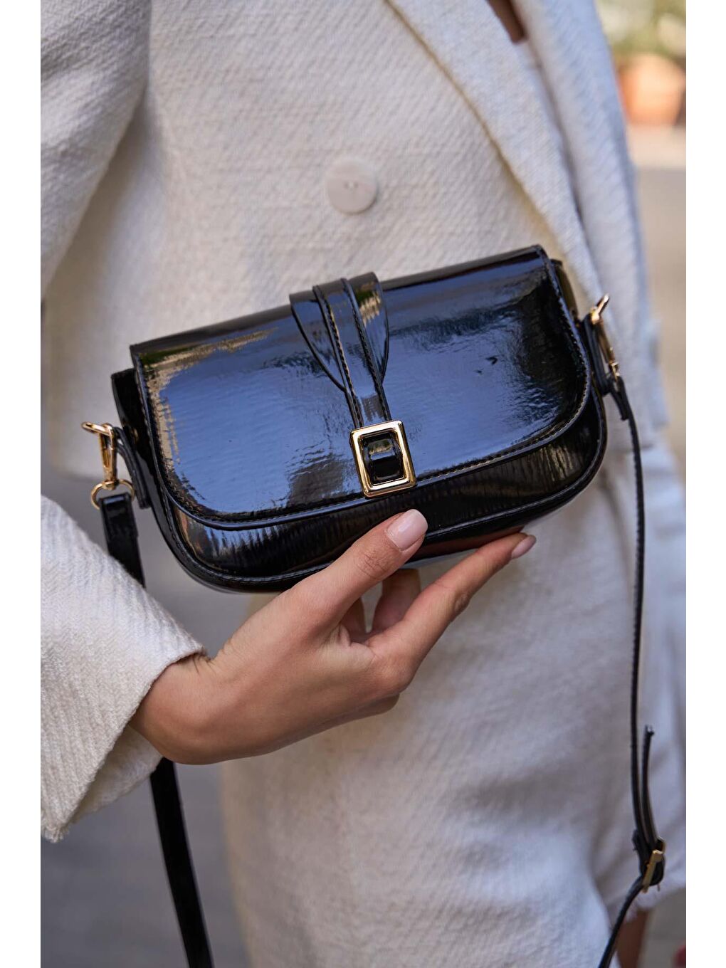 Alina Tokalı Çapraz Askılı Kadın Çanta - Siyah Rugan-2