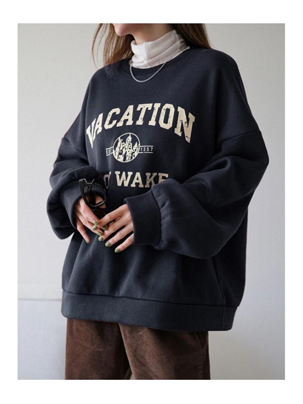 Trendseninle Lacivert Kadın Lacivert Vacation Joy Wake Baskılı Oversize Bisiklet Yaka Sweatshirt - 2