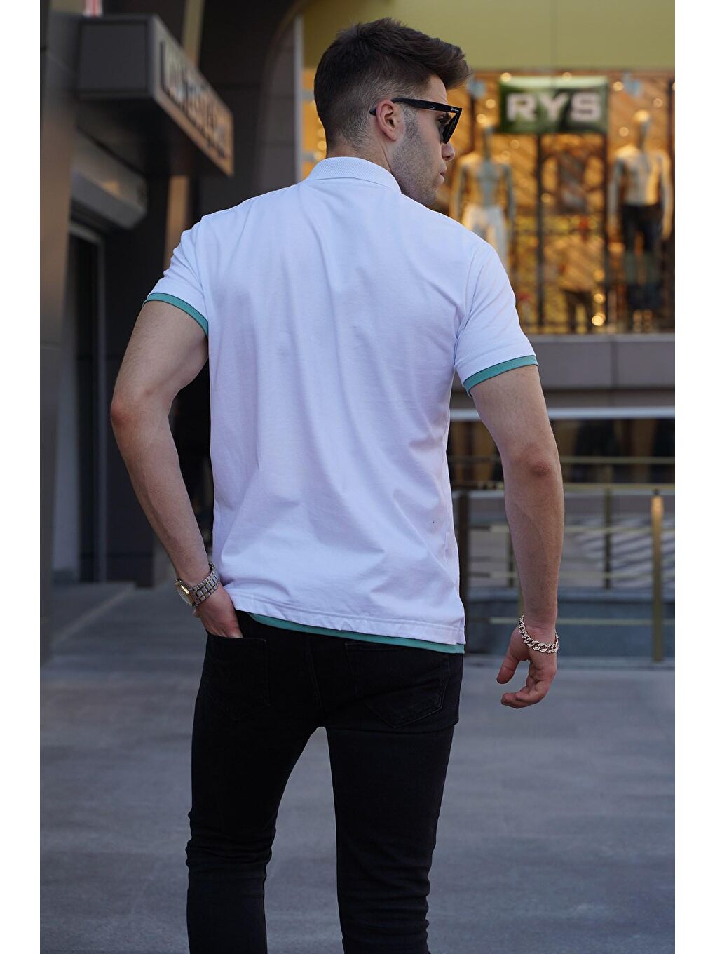 Beyaz Basic Polo Yaka Tişört 5885-1