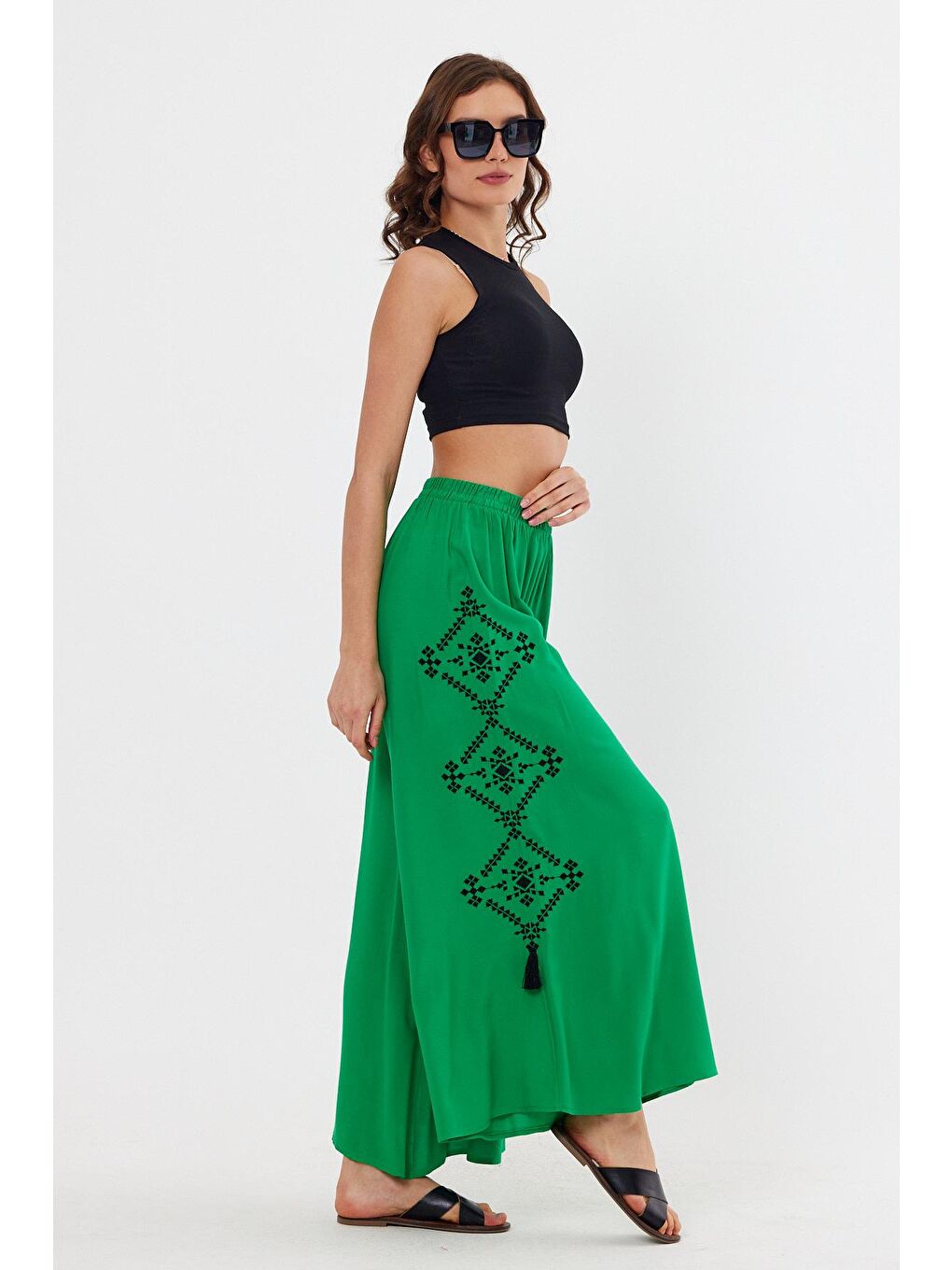 Yeşil Kadın Nakışlı Pantolon-3