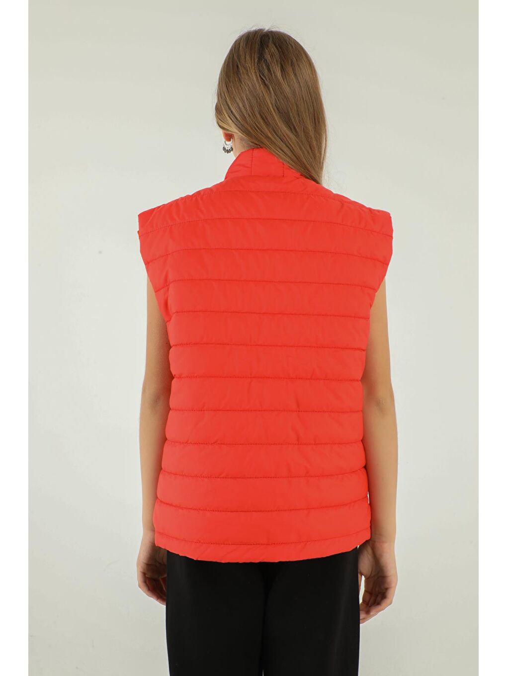 Turuncu Dik Yaka Fermuar Çift Cep Detaylı Kız Yelek-4