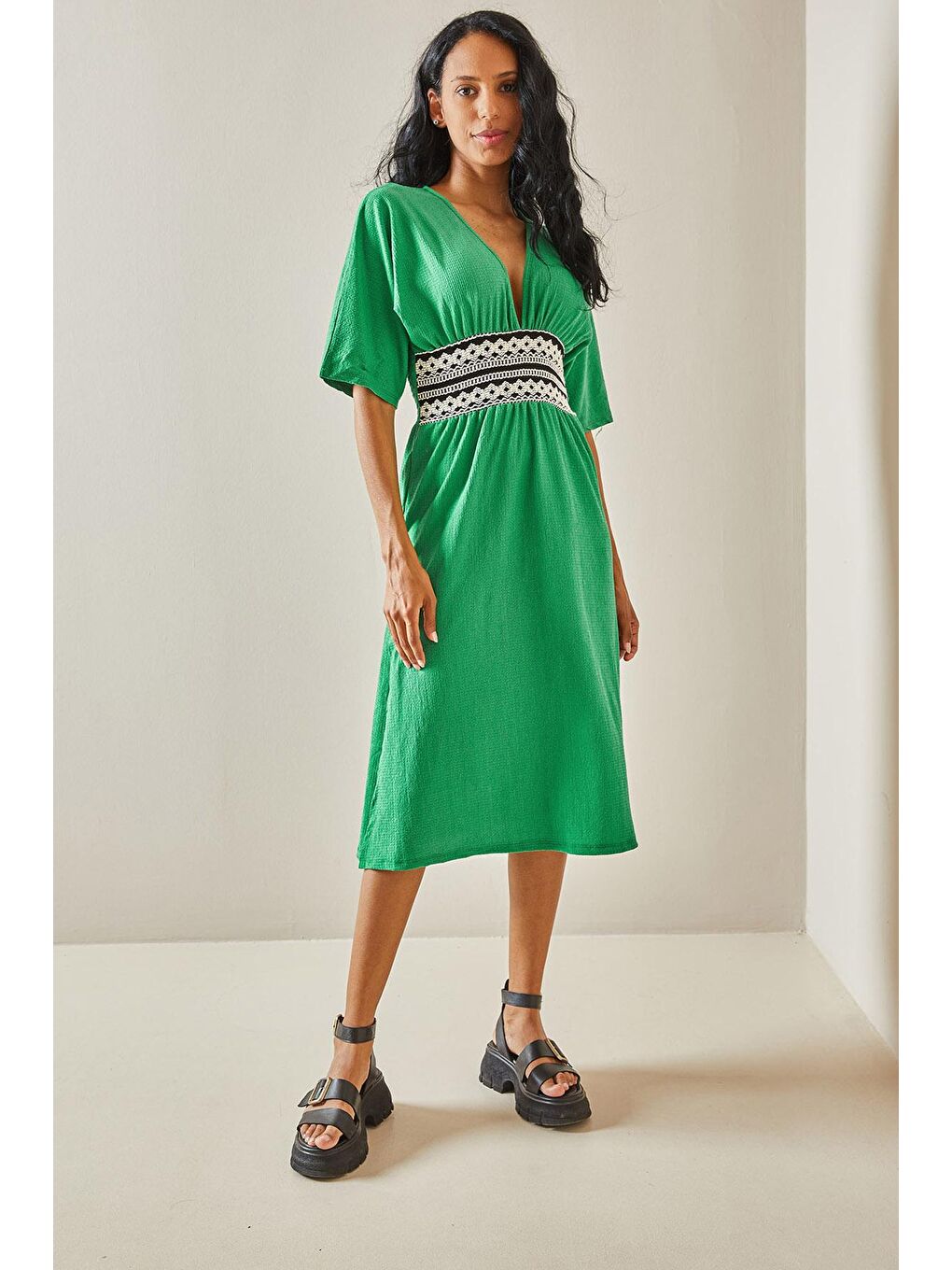 Yeşil Kemer Detaylı Dokulu Elbise 3YXK6-47403-08