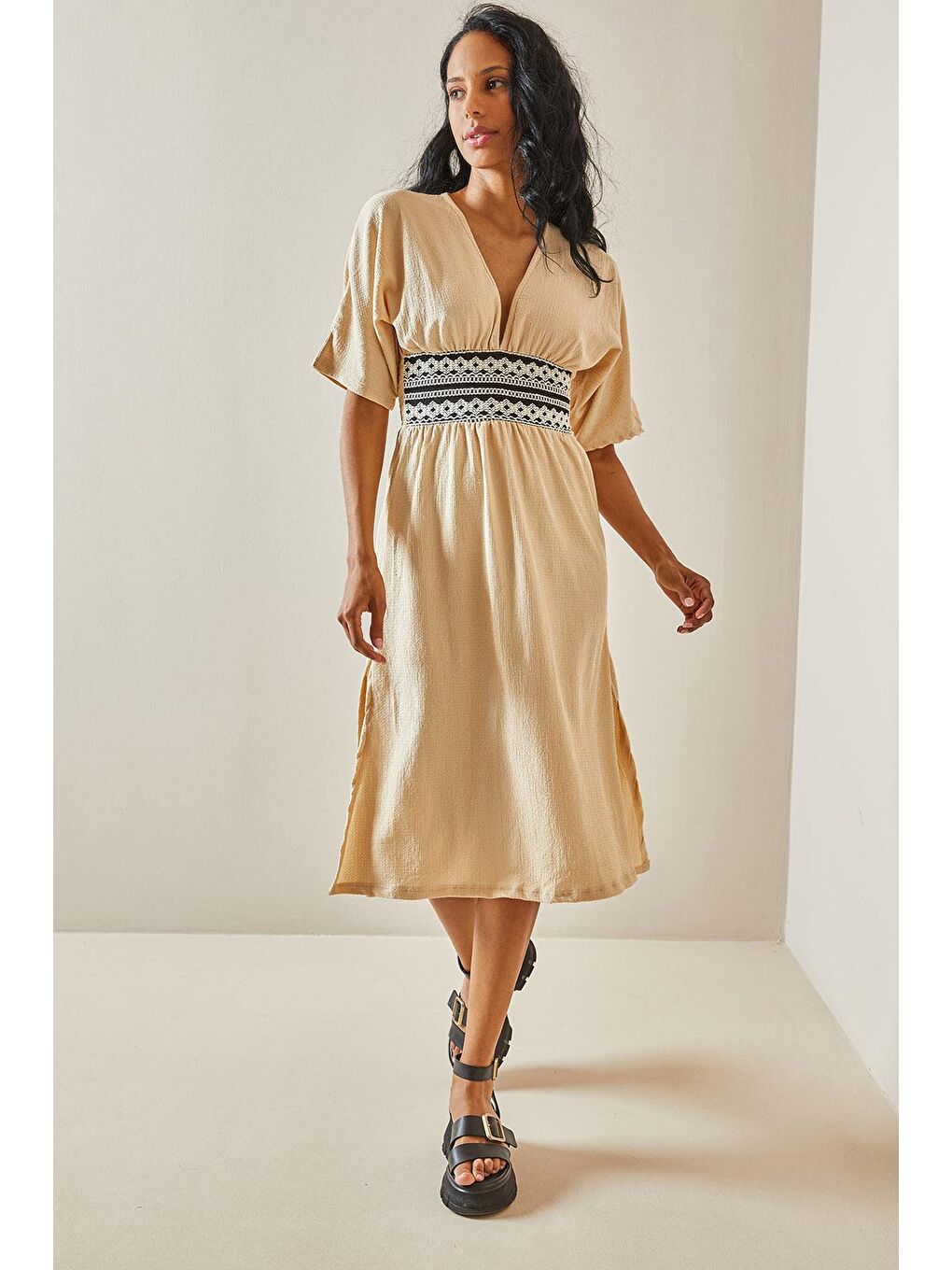 Bej Kemer Detaylı Dokulu Elbise 3YXK6-47403-25-1