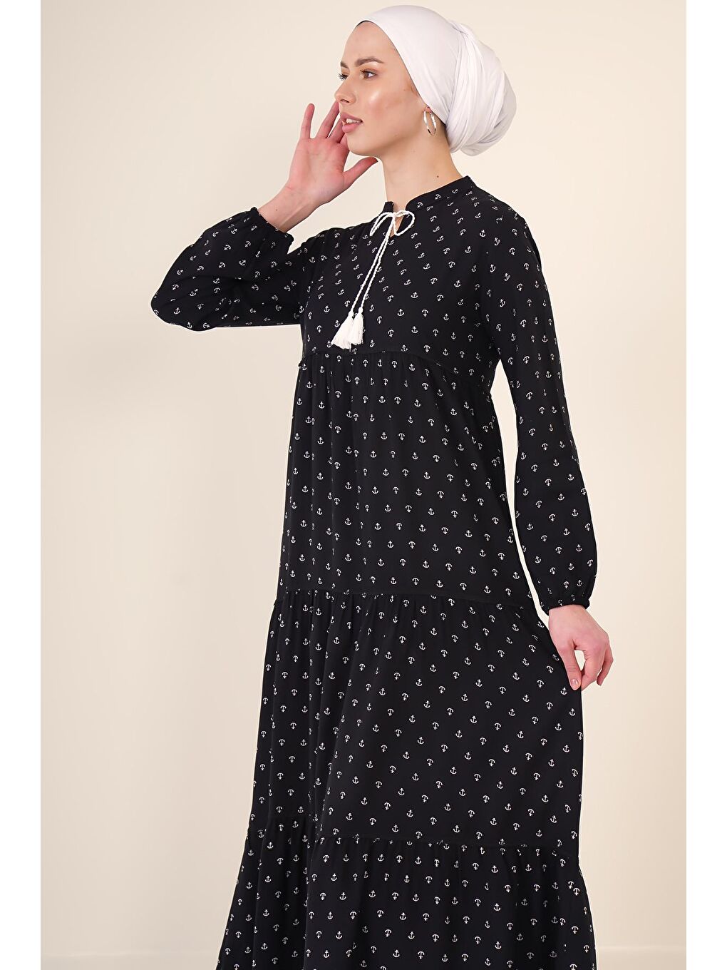 1627 Yaka Bağcıklı Tesettür Elbise - Siyah-1
