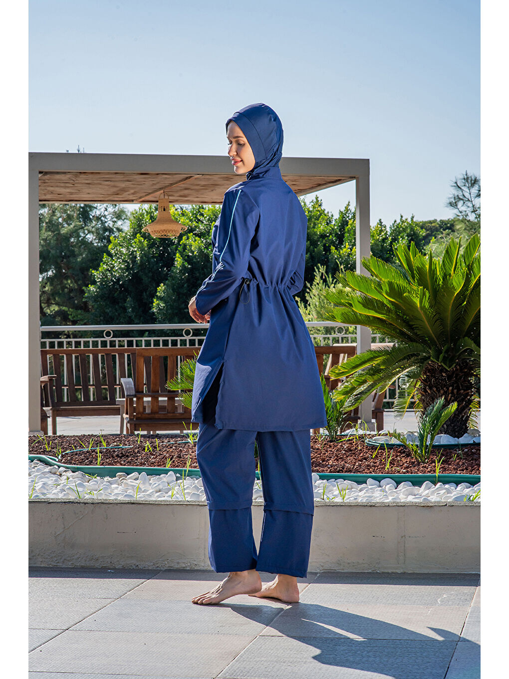 Lacivert Kadın Hızlı Kuruyan Lastikli Fermuarlı Bol Dik Yaka Tesettür Mayo-1