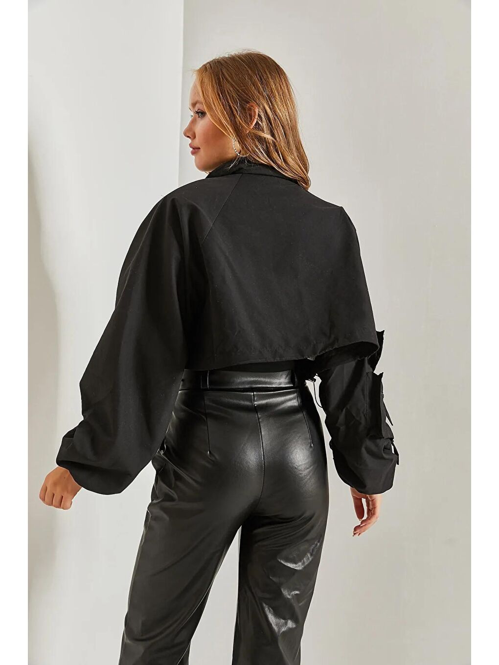 Siyah Kadın Kolları Cep Detaylı Fermuarlı Bomber Ceket-3